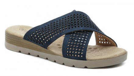 Dámská letní vycházková obuv s volnou patou i špicí na mírném klínku , vyrobená z kombinace syntetického a textilního materiálu.