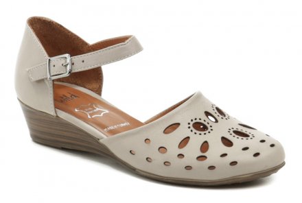 Dámská letní vycházková obuv typu sandály na klínku se zapínáním na pásek se sponou. Obuv je vyrobená z pravé přírodní kůže.