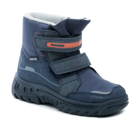Dětská zimní vycházková kotníčková obuv se zapínáním na suchý zip, vyrobená z kombinace syntetického a textilního materiálu s povrchovou úpravou WATERPROOF.