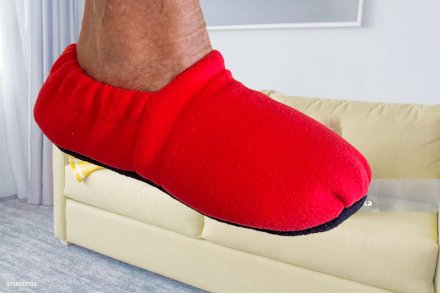 Nahřívací obuv s přírodní náplní z prosa a levandule je ideálním řešením pro prohřátí studených nohou a celkovou relaxaci. Příjemné suché teplo pomáhá uvolnit chodidla, podporuje prokrvení a přináší pocit pohodlí zejména během chladných dnů nebo po dlouhém stání či chůzi.