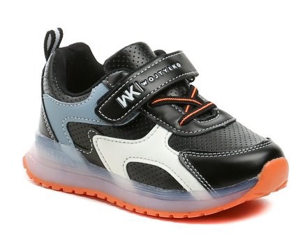 Dětská celoroční vycházková obuv typu tenisky se zapínáním na suchý zip. Obuv je vyrobená z kombinace syntetické kůže s textilem na svršku a uvnitř kombinace přírodní kůže a textilu. Podešev obuvi bliká barevnými LED diodami.