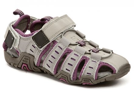 Dětská letní vycházková sandálová obuv, vyrobená z kombinace syntetického a textilního materiálu.