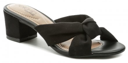 Dámská letní vycházková nazouvací obuv na podpatku, vyrobena ze syntetického materiálu.