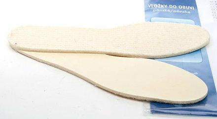 Pánské zimní stélky pro vložení do obuvi, vyrobená z kombinace syntetického pěnového materiálu s textilním vlnovým materiálem. 