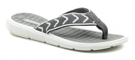 Dámská letní rekreační nazouvací plážová obuv s úchopem mezi prsty, vyrobená ze syntetického materiálu s textilními pásky.